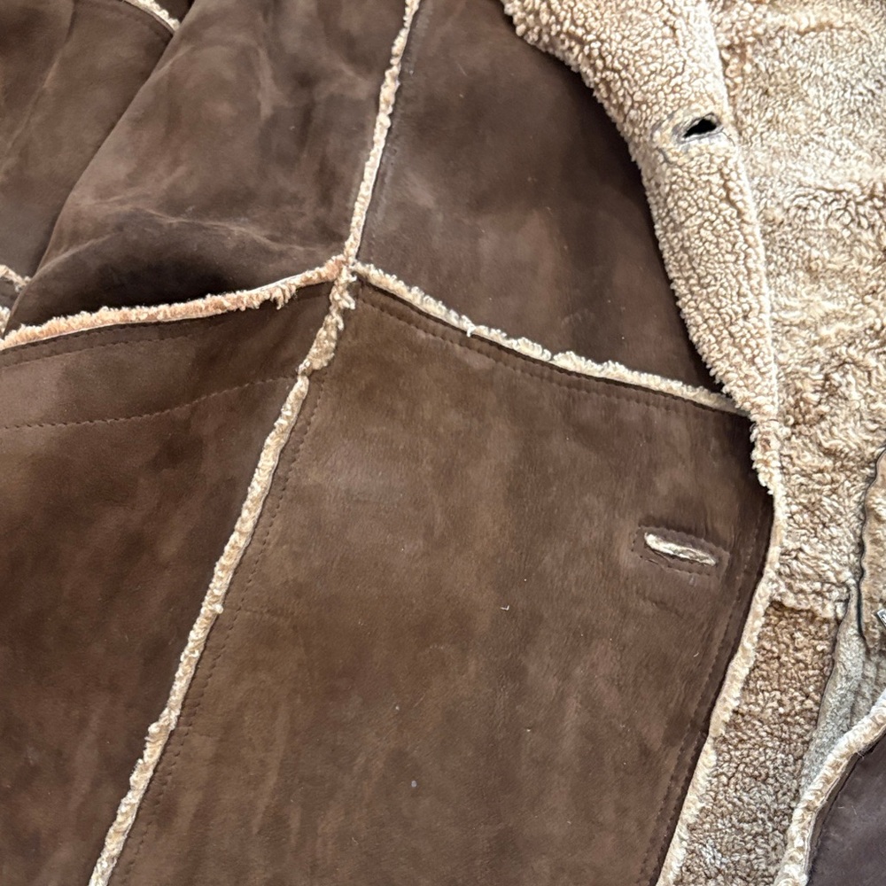 Brown Shearling Coat would compare to a s/m - Picture 2 of 4